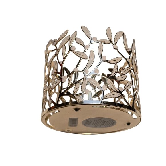 Bath & Body Works Candle Sleeve Holder Metal Leaf Design Fits 14.5 Oz Candles - Picture 1 of 3